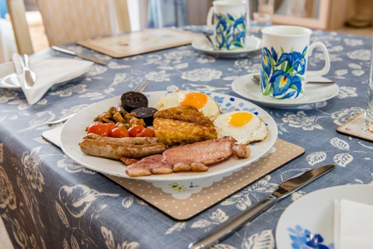 Swn Y Coed Bed and Breakfast Llanwrtyd Wells Esterno foto